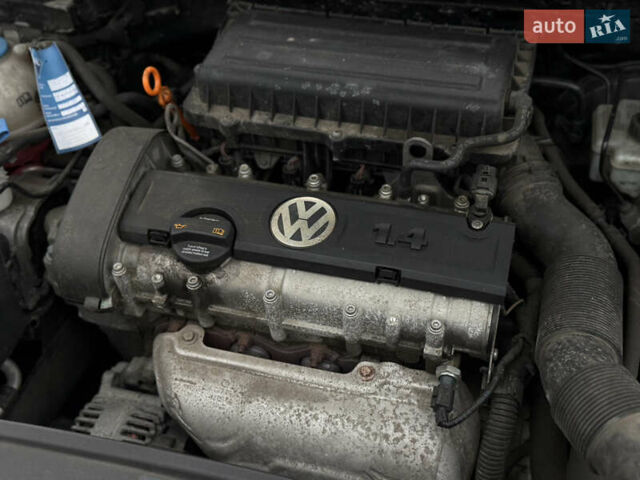 Чорний Фольксваген Гольф, об'ємом двигуна 1.4 л та пробігом 215 тис. км за 6850 $, фото 76 на Automoto.ua
