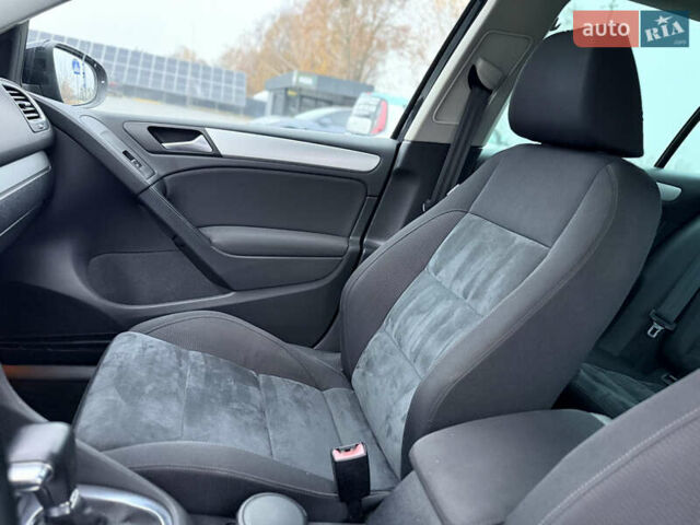 Черный Фольксваген Гольф, объемом двигателя 1.4 л и пробегом 227 тыс. км за 8500 $, фото 45 на Automoto.ua