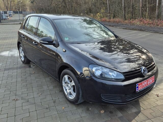 Черный Фольксваген Гольф, объемом двигателя 1.4 л и пробегом 236 тыс. км за 6400 $, фото 4 на Automoto.ua