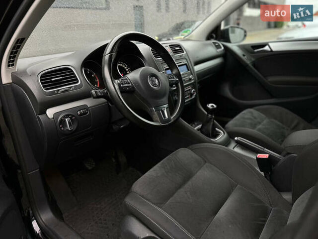 Черный Фольксваген Гольф, объемом двигателя 1.4 л и пробегом 197 тыс. км за 7999 $, фото 33 на Automoto.ua