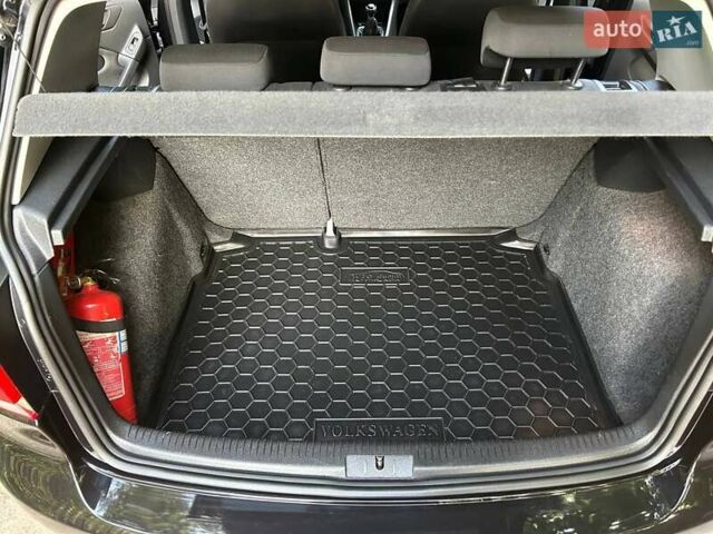 Черный Фольксваген Гольф, объемом двигателя 1.4 л и пробегом 169 тыс. км за 7700 $, фото 27 на Automoto.ua