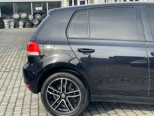 Черный Фольксваген Гольф, объемом двигателя 1.6 л и пробегом 196 тыс. км за 7950 $, фото 7 на Automoto.ua