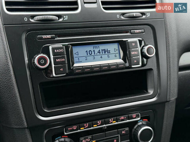 Чорний Фольксваген Гольф, об'ємом двигуна 1.4 л та пробігом 215 тис. км за 6850 $, фото 62 на Automoto.ua