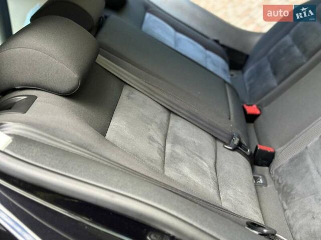 Чорний Фольксваген Гольф, об'ємом двигуна 1.39 л та пробігом 199 тис. км за 8750 $, фото 26 на Automoto.ua