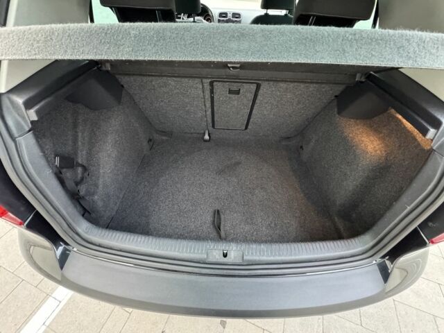 Черный Фольксваген Гольф, объемом двигателя 1.4 л и пробегом 206 тыс. км за 8700 $, фото 17 на Automoto.ua