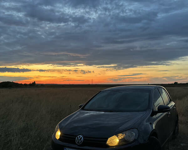 Черный Фольксваген Гольф, объемом двигателя 1.39 л и пробегом 288 тыс. км за 7300 $, фото 14 на Automoto.ua