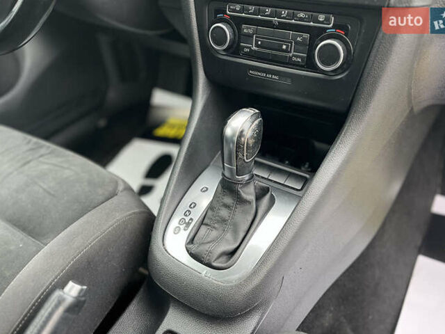 Чорний Фольксваген Гольф, об'ємом двигуна 1.39 л та пробігом 208 тис. км за 7999 $, фото 24 на Automoto.ua