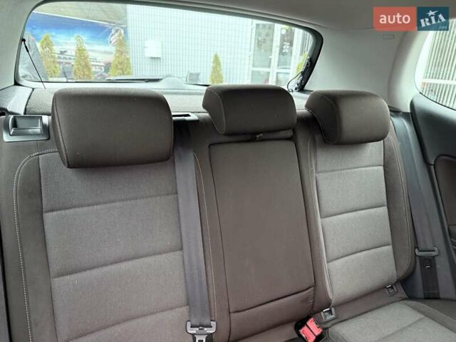 Черный Фольксваген Гольф, объемом двигателя 1.6 л и пробегом 396 тыс. км за 7900 $, фото 32 на Automoto.ua