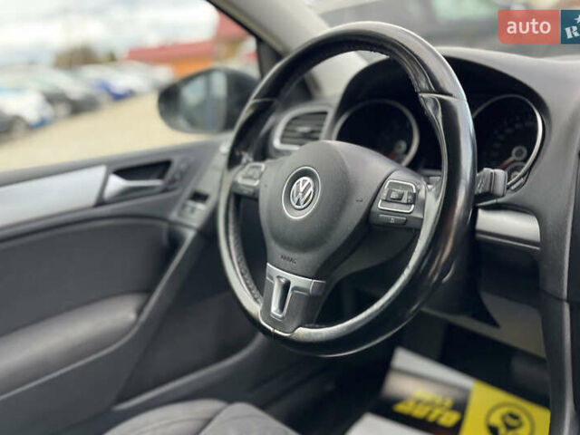 Чорний Фольксваген Гольф, об'ємом двигуна 1.39 л та пробігом 208 тис. км за 7999 $, фото 23 на Automoto.ua