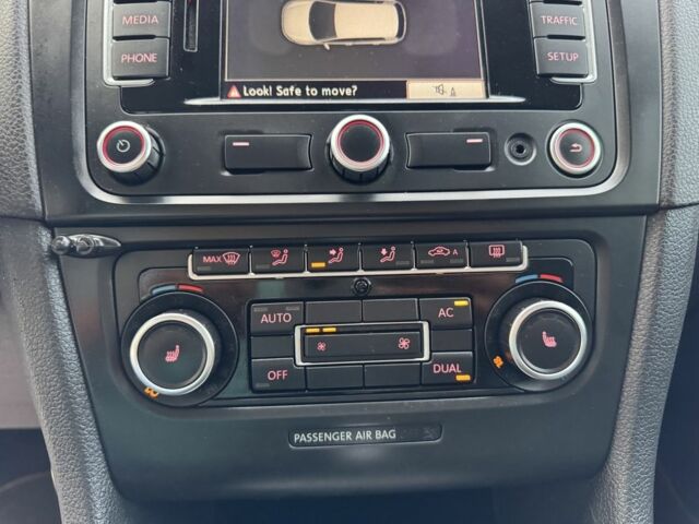 Черный Фольксваген Гольф, объемом двигателя 1.4 л и пробегом 206 тыс. км за 8700 $, фото 20 на Automoto.ua