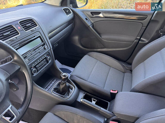 Черный Фольксваген Гольф, объемом двигателя 0 л и пробегом 126 тыс. км за 8600 $, фото 20 на Automoto.ua