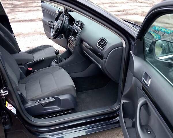 Чорний Фольксваген Гольф, об'ємом двигуна 1.4 л та пробігом 186 тис. км за 8000 $, фото 17 на Automoto.ua