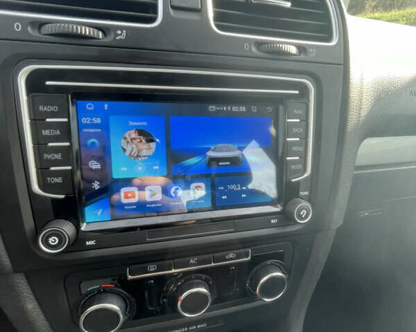 Чорний Фольксваген Гольф, об'ємом двигуна 1.39 л та пробігом 198 тис. км за 7900 $, фото 5 на Automoto.ua