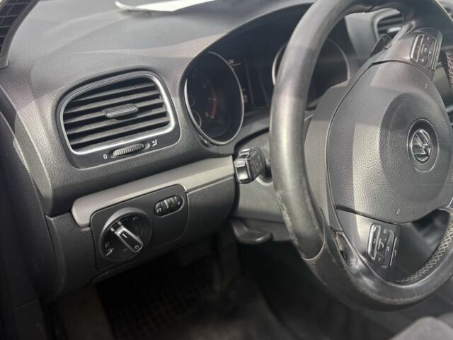 Черный Фольксваген Гольф, объемом двигателя 1.4 л и пробегом 230 тыс. км за 8000 $, фото 16 на Automoto.ua