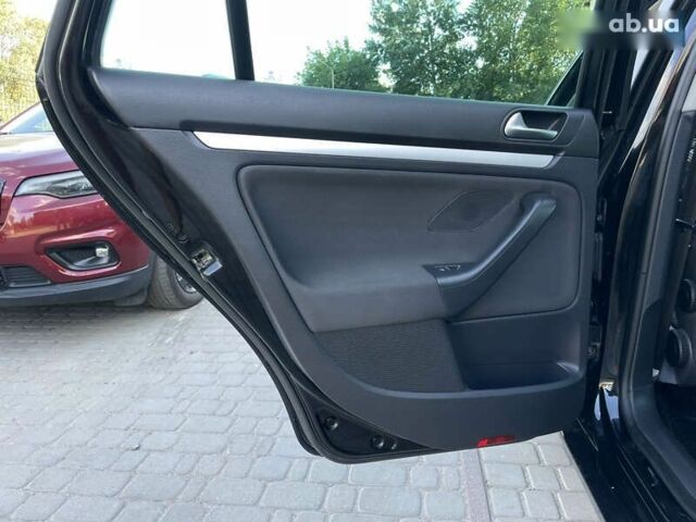 Чорний Фольксваген Гольф, об'ємом двигуна 2 л та пробігом 229 тис. км за 7999 $, фото 25 на Automoto.ua