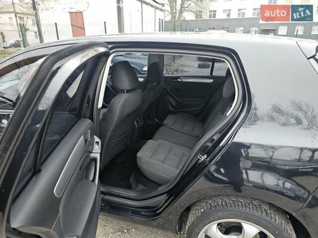 Черный Фольксваген Гольф, объемом двигателя 1.6 л и пробегом 245 тыс. км за 8499 $, фото 12 на Automoto.ua