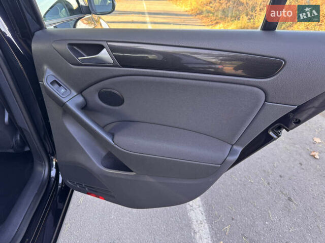 Черный Фольксваген Гольф, объемом двигателя 0 л и пробегом 126 тыс. км за 8600 $, фото 34 на Automoto.ua