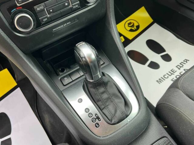 Черный Фольксваген Гольф, объемом двигателя 1.4 л и пробегом 208 тыс. км за 7999 $, фото 12 на Automoto.ua