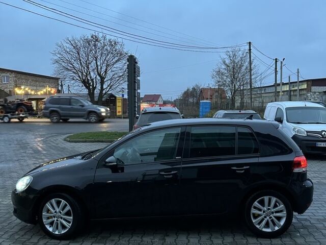 Черный Фольксваген Гольф, объемом двигателя 1.6 л и пробегом 274 тыс. км за 8300 $, фото 2 на Automoto.ua