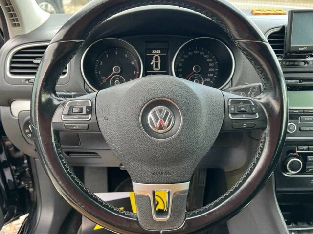 Черный Фольксваген Гольф, объемом двигателя 1.4 л и пробегом 208 тыс. км за 7999 $, фото 10 на Automoto.ua