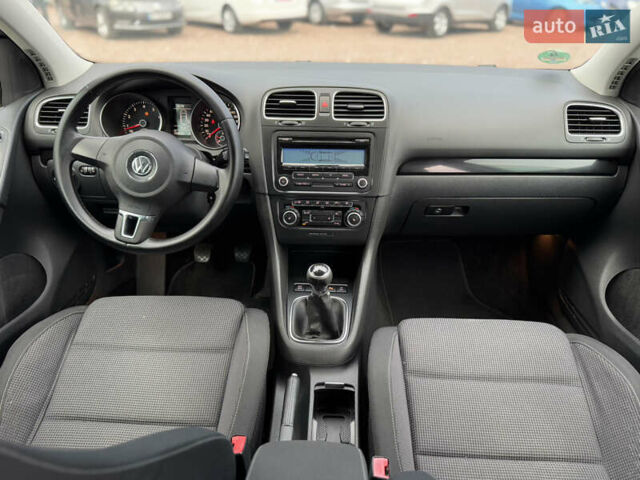 Чорний Фольксваген Гольф, об'ємом двигуна 1.4 л та пробігом 209 тис. км за 7450 $, фото 6 на Automoto.ua