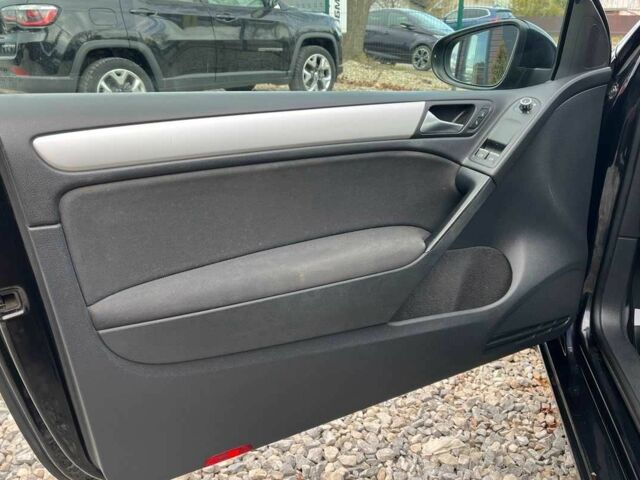 Черный Фольксваген Гольф, объемом двигателя 1.4 л и пробегом 208 тыс. км за 7999 $, фото 6 на Automoto.ua