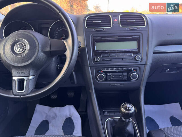 Черный Фольксваген Гольф, объемом двигателя 0 л и пробегом 126 тыс. км за 8600 $, фото 50 на Automoto.ua