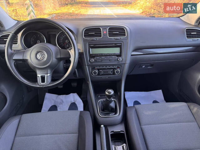 Черный Фольксваген Гольф, объемом двигателя 0 л и пробегом 126 тыс. км за 8600 $, фото 48 на Automoto.ua