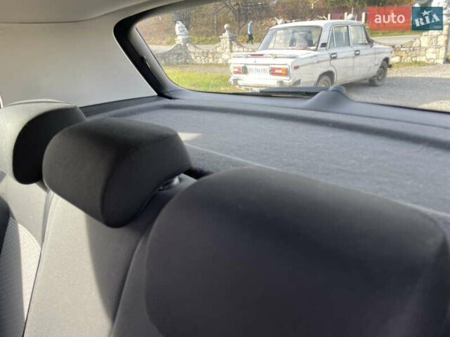 Чорний Фольксваген Гольф, об'ємом двигуна 1.39 л та пробігом 198 тис. км за 7900 $, фото 9 на Automoto.ua