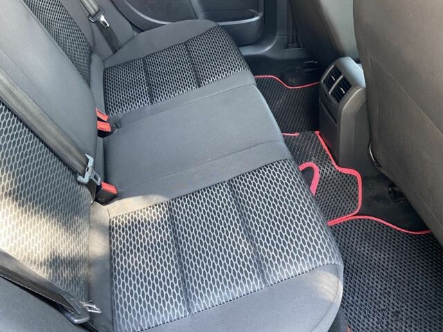 Чорний Фольксваген Гольф, об'ємом двигуна 1.6 л та пробігом 200 тис. км за 8500 $, фото 12 на Automoto.ua