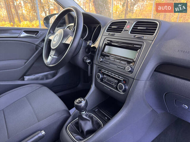 Черный Фольксваген Гольф, объемом двигателя 0 л и пробегом 126 тыс. км за 8600 $, фото 46 на Automoto.ua