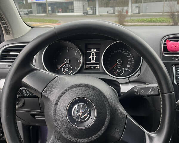 Черный Фольксваген Гольф, объемом двигателя 1.6 л и пробегом 317 тыс. км за 7500 $, фото 38 на Automoto.ua