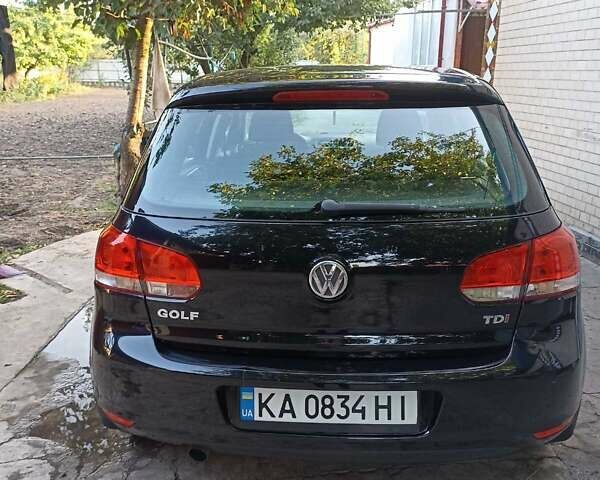 Черный Фольксваген Гольф, объемом двигателя 1.6 л и пробегом 158 тыс. км за 10600 $, фото 1 на Automoto.ua