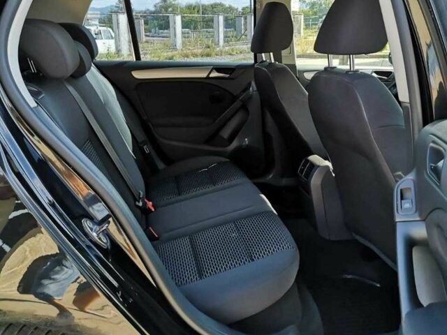 Черный Фольксваген Гольф, объемом двигателя 1.2 л и пробегом 214 тыс. км за 6700 $, фото 5 на Automoto.ua