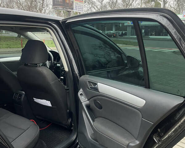 Черный Фольксваген Гольф, объемом двигателя 1.6 л и пробегом 317 тыс. км за 7500 $, фото 37 на Automoto.ua