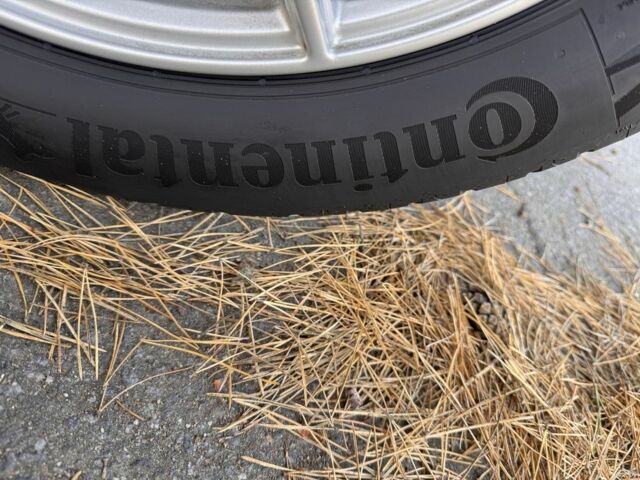 Чорний Фольксваген Гольф, об'ємом двигуна 1.4 л та пробігом 126 тис. км за 8600 $, фото 1 на Automoto.ua