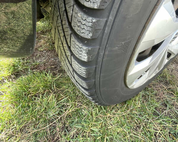 Чорний Фольксваген Гольф, об'ємом двигуна 1.39 л та пробігом 198 тис. км за 7900 $, фото 23 на Automoto.ua