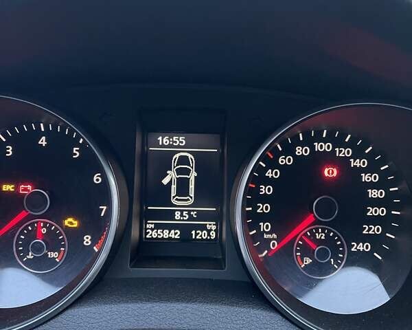 Черный Фольксваген Гольф, объемом двигателя 1.39 л и пробегом 266 тыс. км за 7400 $, фото 19 на Automoto.ua