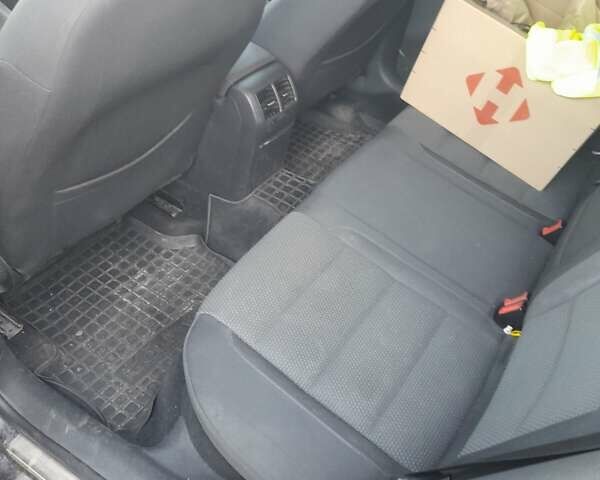 Чорний Фольксваген Гольф, об'ємом двигуна 1.6 л та пробігом 265 тис. км за 5750 $, фото 1 на Automoto.ua