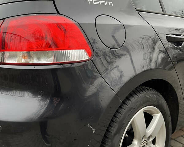 Черный Фольксваген Гольф, объемом двигателя 1.6 л и пробегом 317 тыс. км за 7500 $, фото 17 на Automoto.ua