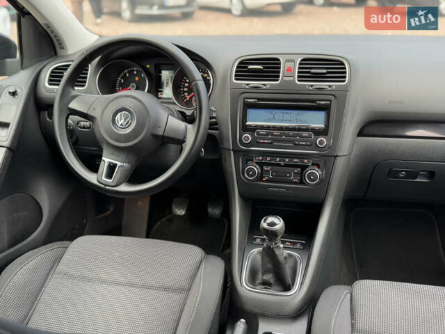 Чорний Фольксваген Гольф, об'ємом двигуна 1.4 л та пробігом 209 тис. км за 7450 $, фото 26 на Automoto.ua