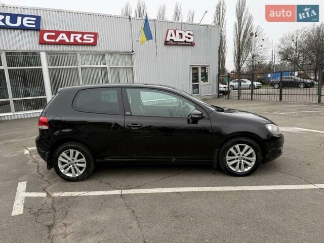Черный Фольксваген Гольф, объемом двигателя 1.6 л и пробегом 396 тыс. км за 7900 $, фото 1 на Automoto.ua