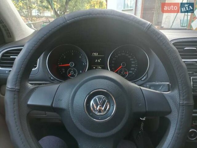 Черный Фольксваген Гольф, объемом двигателя 1.6 л и пробегом 158 тыс. км за 10600 $, фото 6 на Automoto.ua