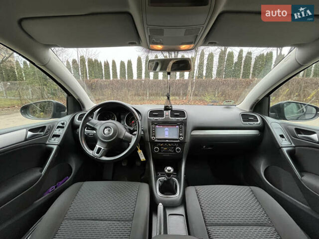 Черный Фольксваген Гольф, объемом двигателя 1.4 л и пробегом 253 тыс. км за 6999 $, фото 10 на Automoto.ua