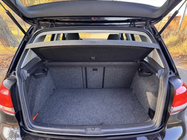 Чорний Фольксваген Гольф, об'ємом двигуна 1.4 л та пробігом 126 тис. км за 8600 $, фото 15 на Automoto.ua