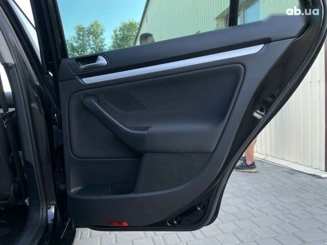 Чорний Фольксваген Гольф, об'ємом двигуна 2 л та пробігом 229 тис. км за 7999 $, фото 28 на Automoto.ua