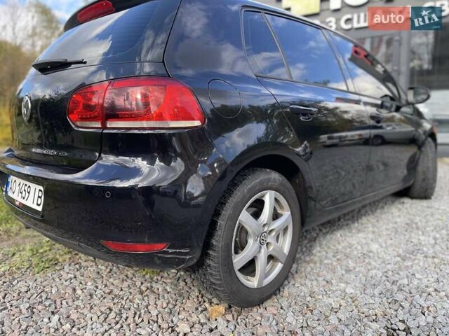 Черный Фольксваген Гольф, объемом двигателя 1.39 л и пробегом 266 тыс. км за 7400 $, фото 4 на Automoto.ua