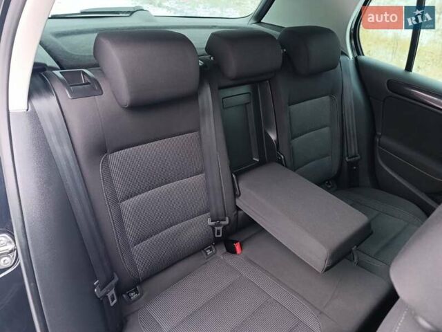 Черный Фольксваген Гольф, объемом двигателя 1.4 л и пробегом 200 тыс. км за 10000 $, фото 29 на Automoto.ua