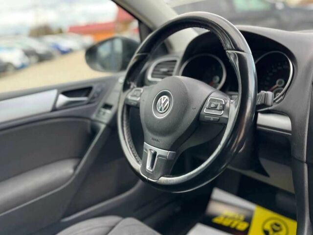 Черный Фольксваген Гольф, объемом двигателя 1.4 л и пробегом 208 тыс. км за 7999 $, фото 23 на Automoto.ua