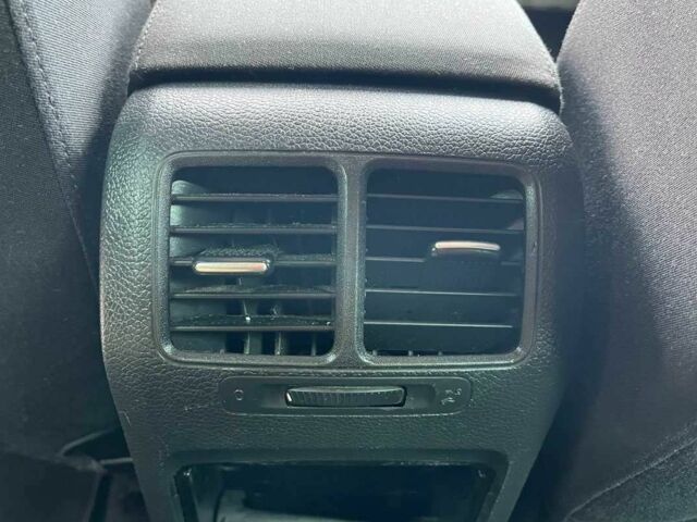 Черный Фольксваген Гольф, объемом двигателя 1.4 л и пробегом 208 тыс. км за 7999 $, фото 14 на Automoto.ua